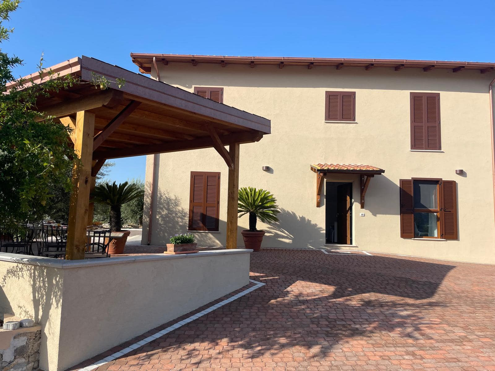 La Rovazzola Bed & Breakfast 